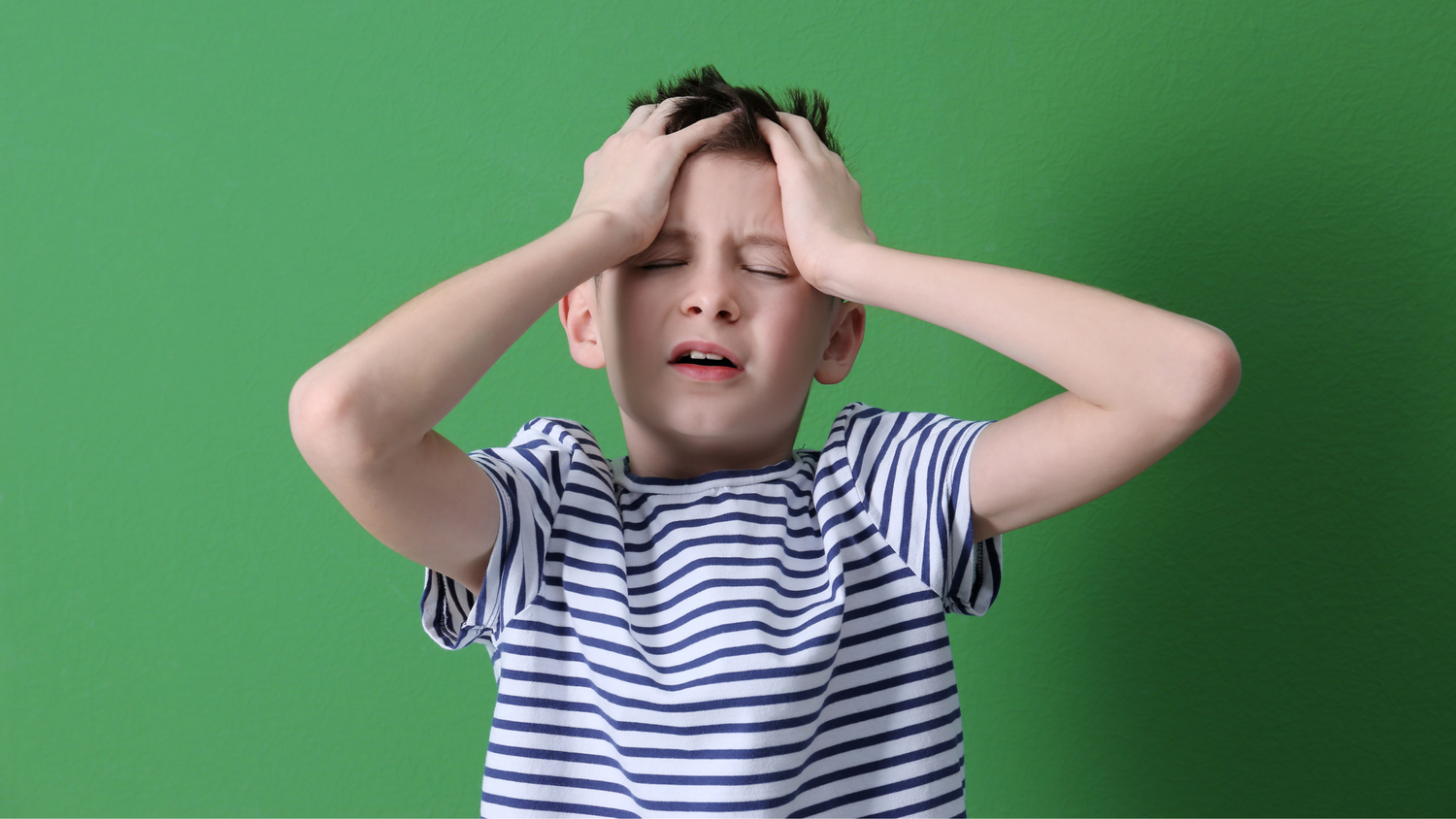 Le stress peut-il faire tomber les cheveux de mon enfant ? 😟💇‍♂️